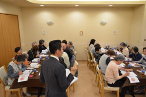 先生による講演